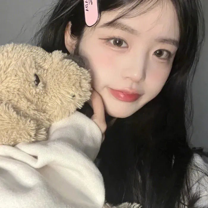 雏燕鸣春